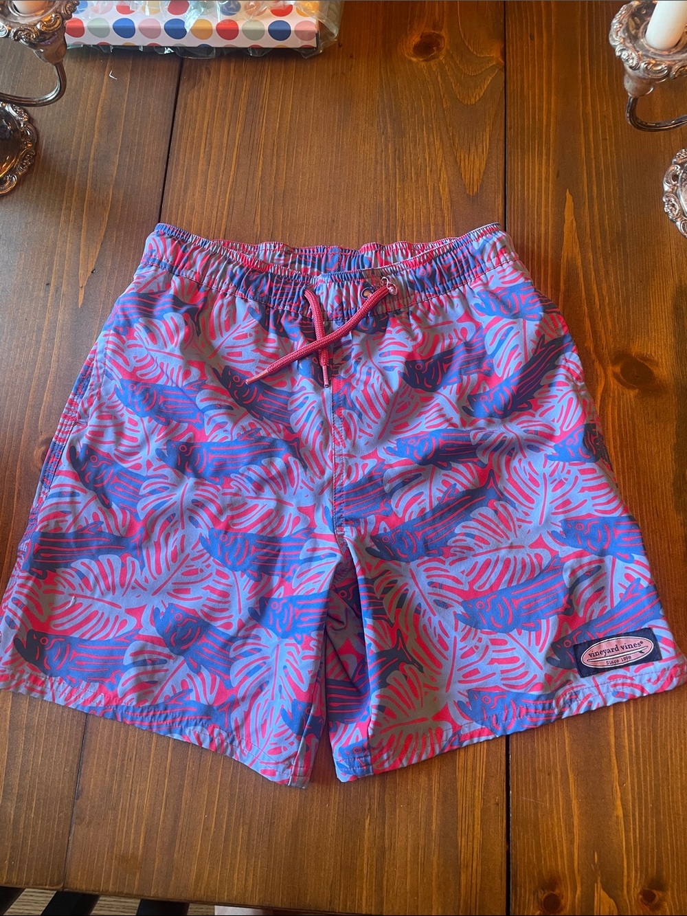 Boys vineyard vines Pink & Blue Patterned Swim Shorts medium 12-14